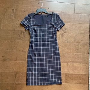 Ann Taylor navy and white dress 0P